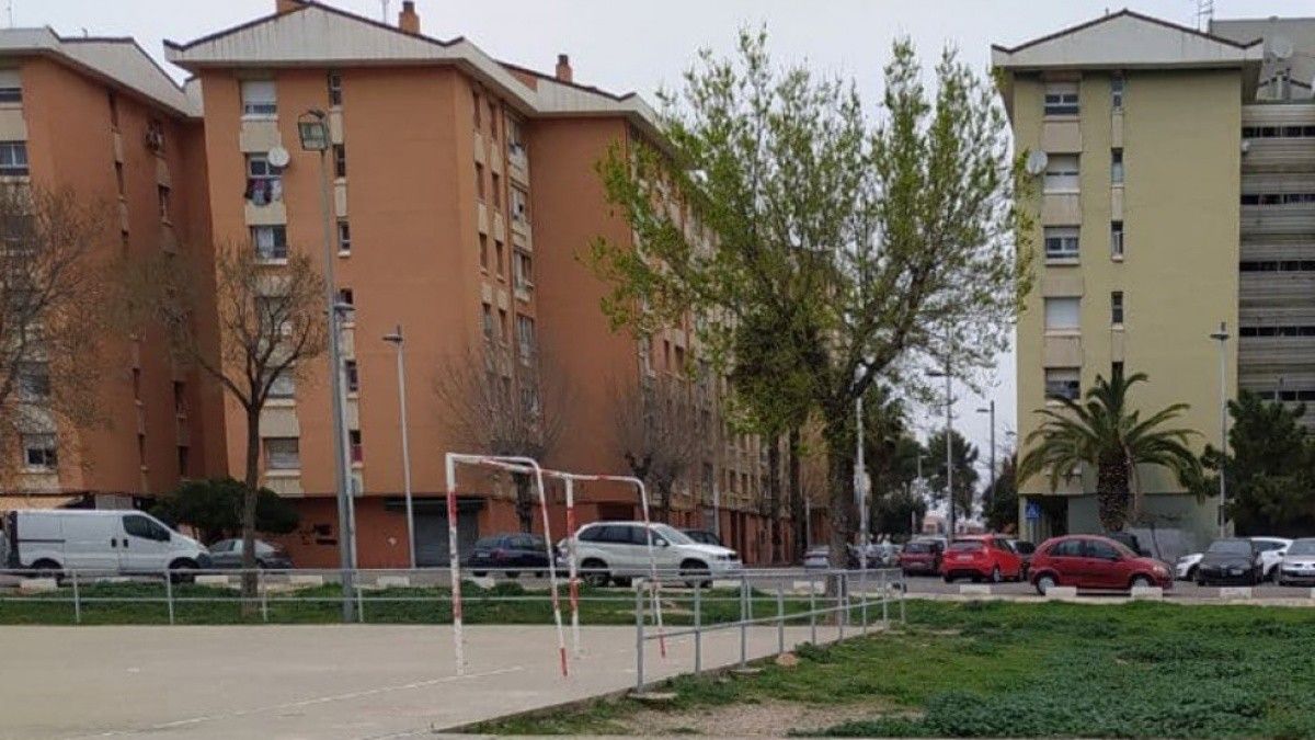 Imatge d'un bloc de pisos al barri de Campclar, a Tarragona.