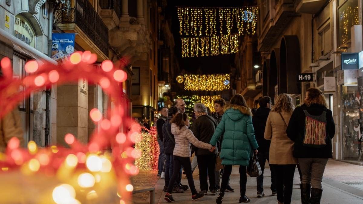 Els municipis de Tarragona encenen l'enllumenat de Nadal aquesta setmana.