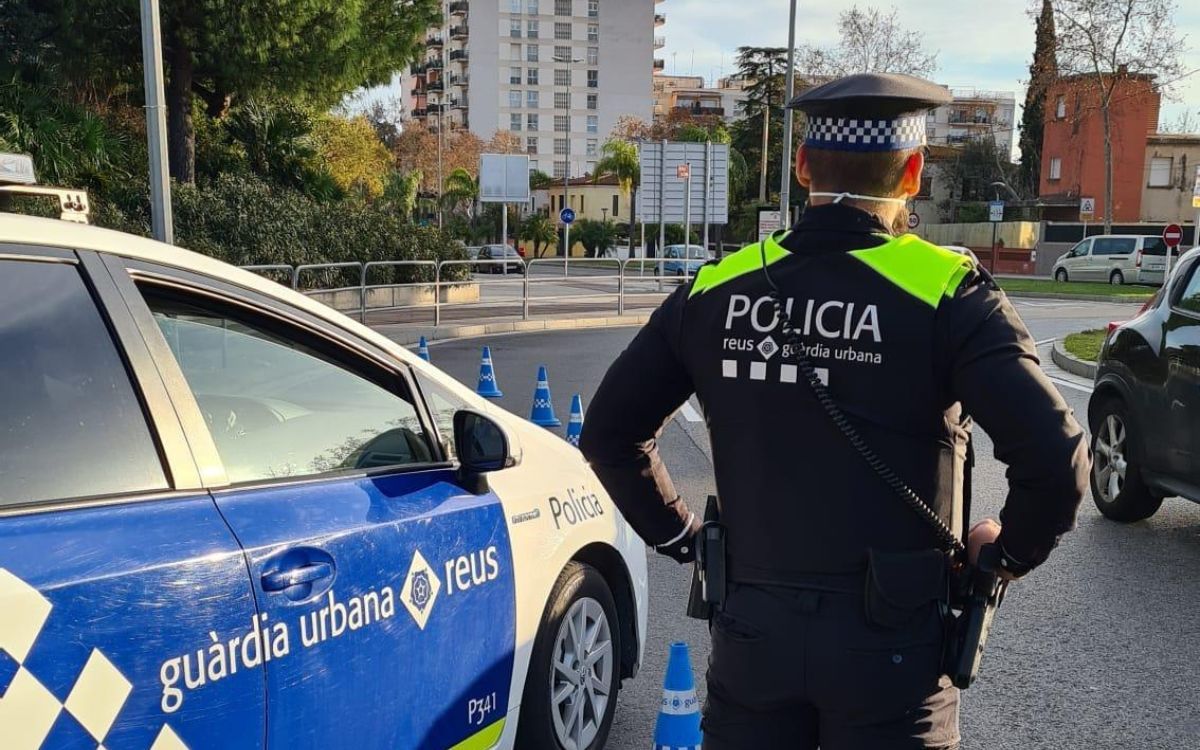 La Guàrdia Urbana de Reus porta a terme, del 8 al 14 abril, una nova campanya de seguretat viària en coordinació amb el Servei Català de Trànsit adreçada a la vigilància de les distraccions al volant 