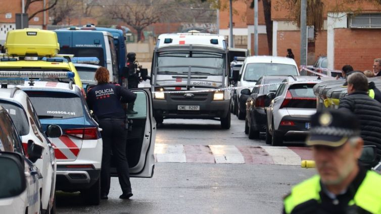 El dispositiu policial al barri Sant Josep Obrer de Reus va acabar amb quatre detinguts