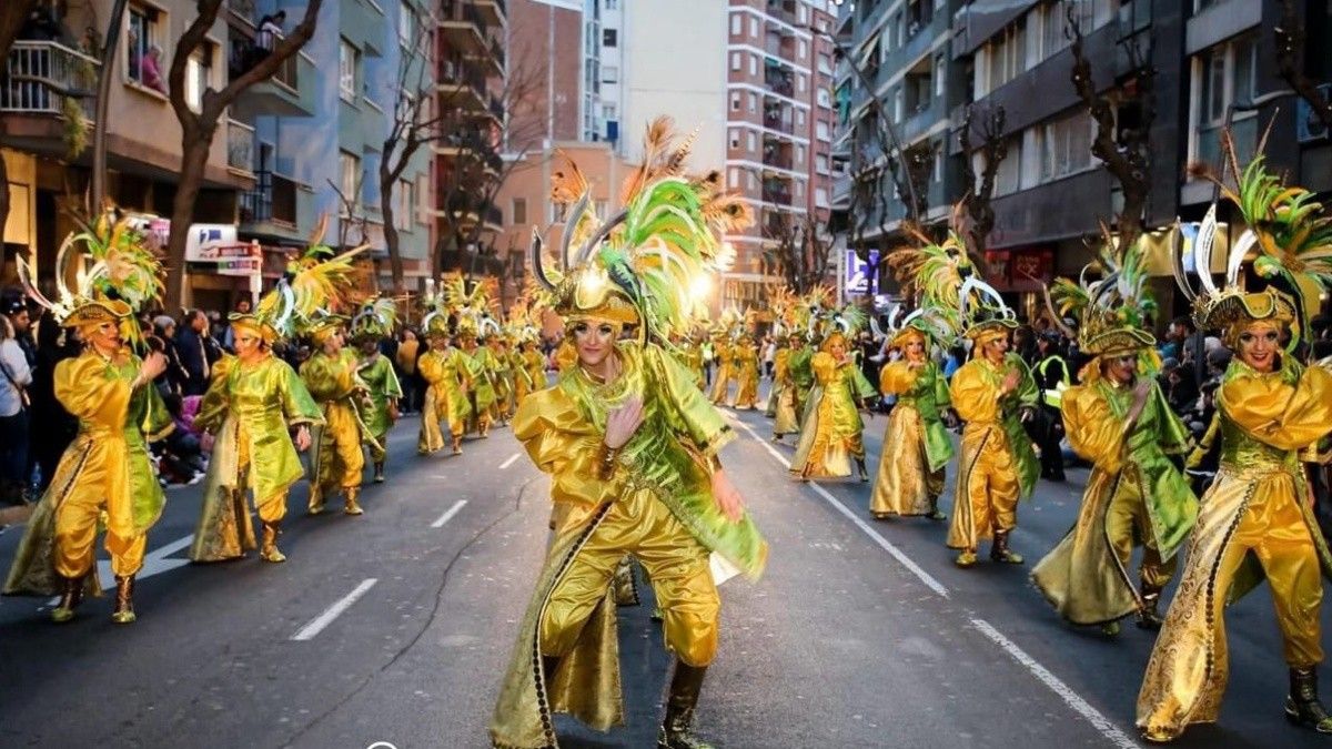 La Rua de la l'Artesania és un dels actes més destacats del Carnaval de Tarragona.