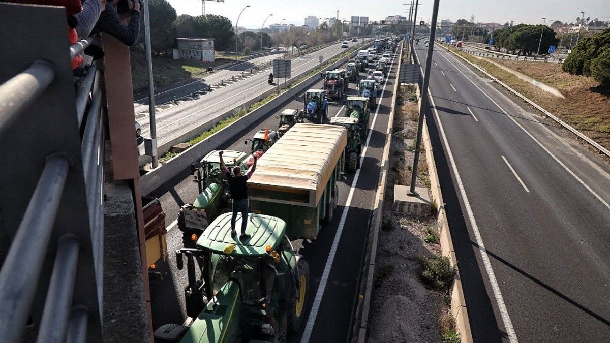Els pagesos duran a terme una nova tractorada a Tarragona.