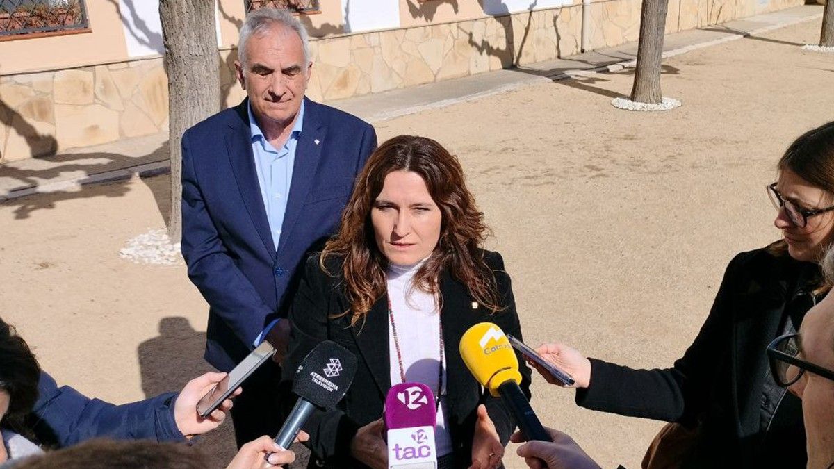 El delegat del Govern a Tarragona, Àngel Xifré, i la consellera de Presidència, Laura Vilagrà.