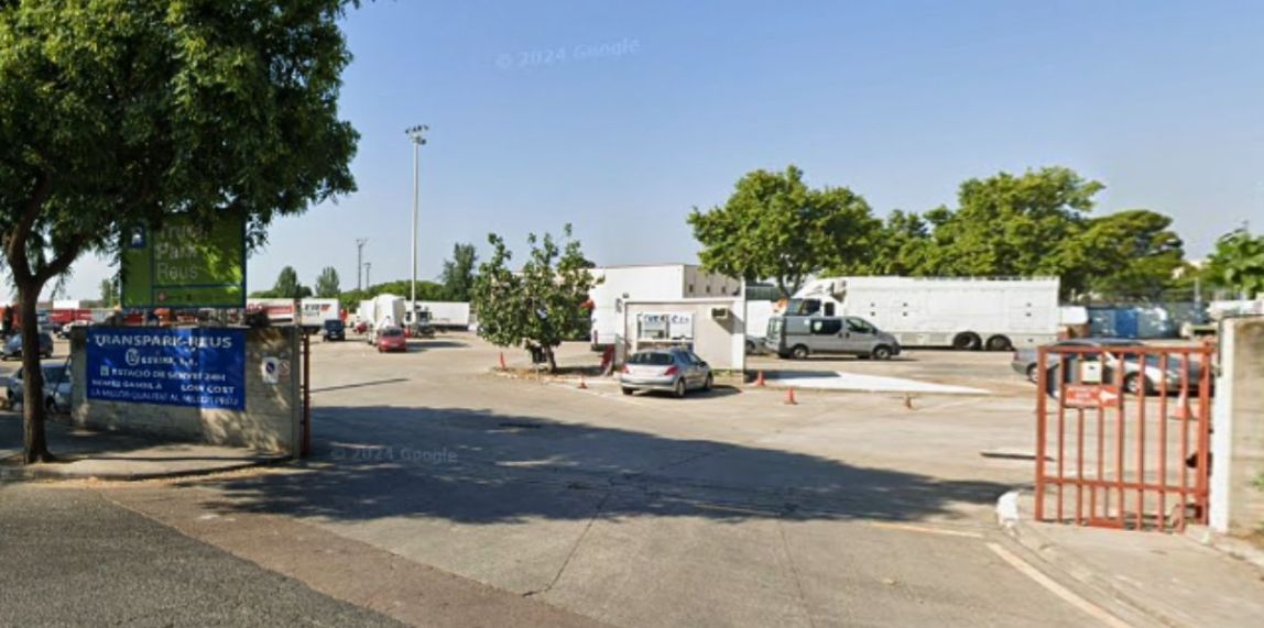 aparcament camions carrer pintor fuster googlemaps nacio