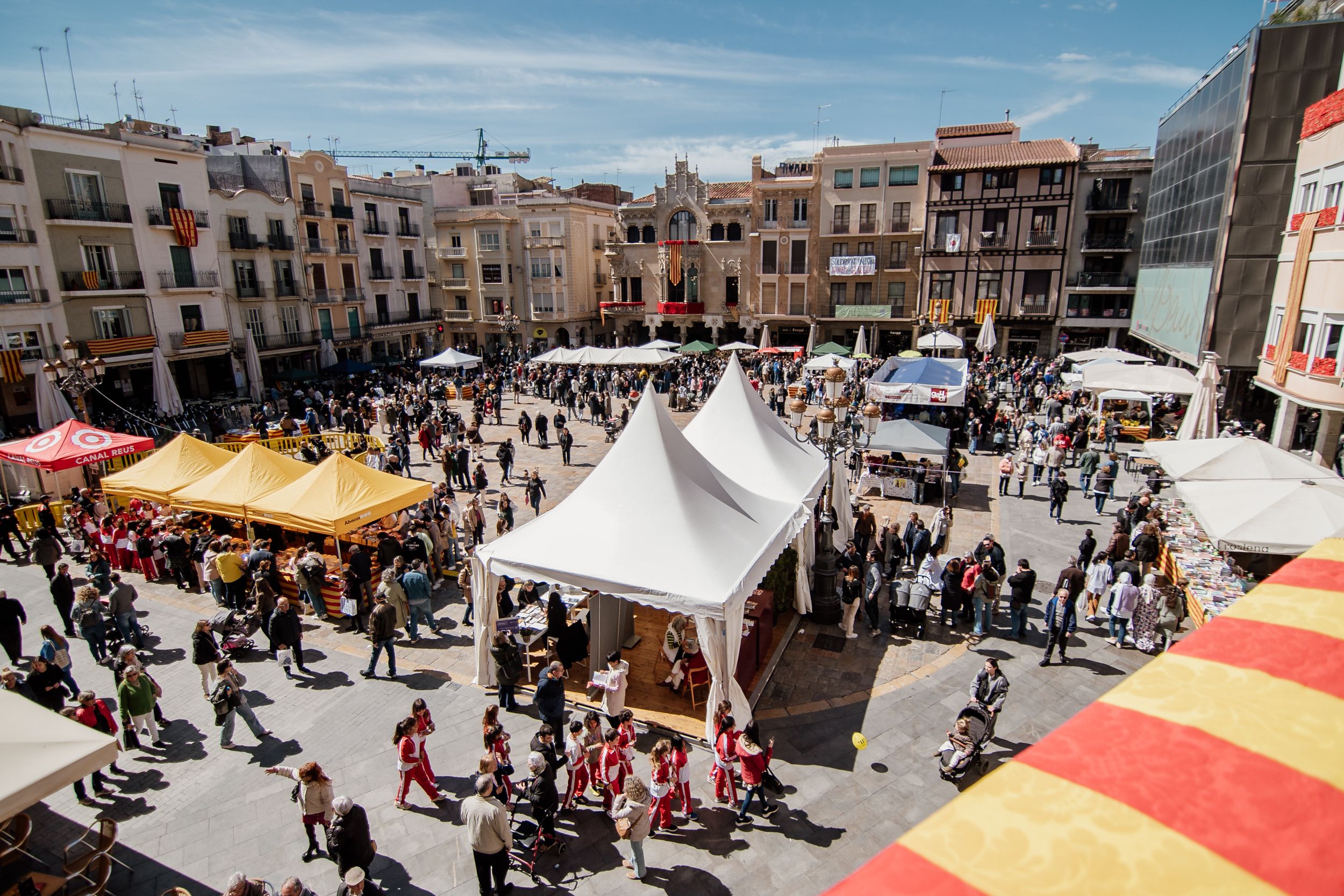 Diada de Sant Jordi 2024 a Reus.