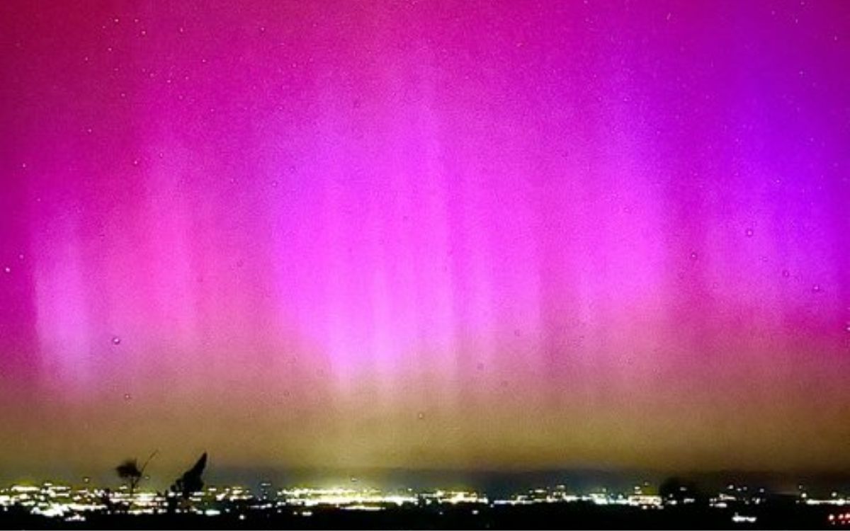Imatge de l'aurora vista des de Prades.