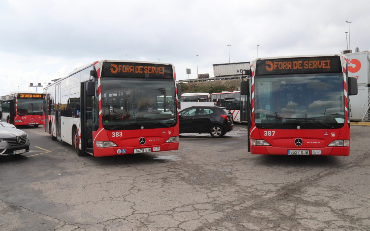 La flota de l'EMT incorporarà sis nous autobusos híbrids en els pròxims mesos.