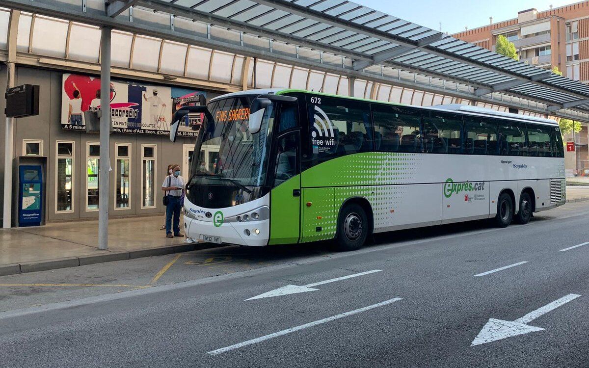 El bus serà l'única alternativa al transport privat per anar fins a Barcelona mentre duri el tall de trens.