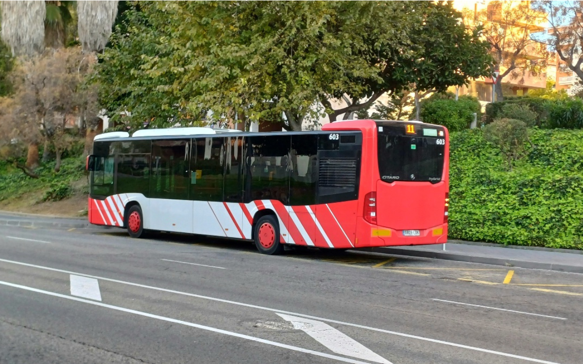 Imatge d'un autobús de la flota de l'EMT de Tarragona.