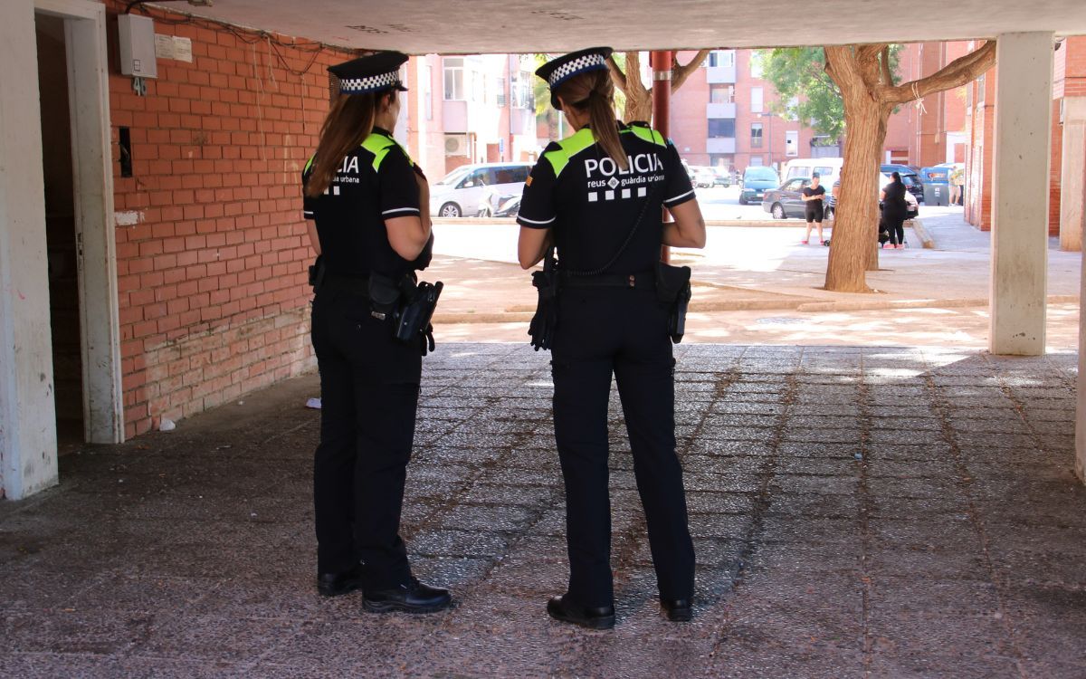 Imatge d'arxiu d'una patrulla de la Guàrdia Urbana de Reus al barri de Mas Pellicer