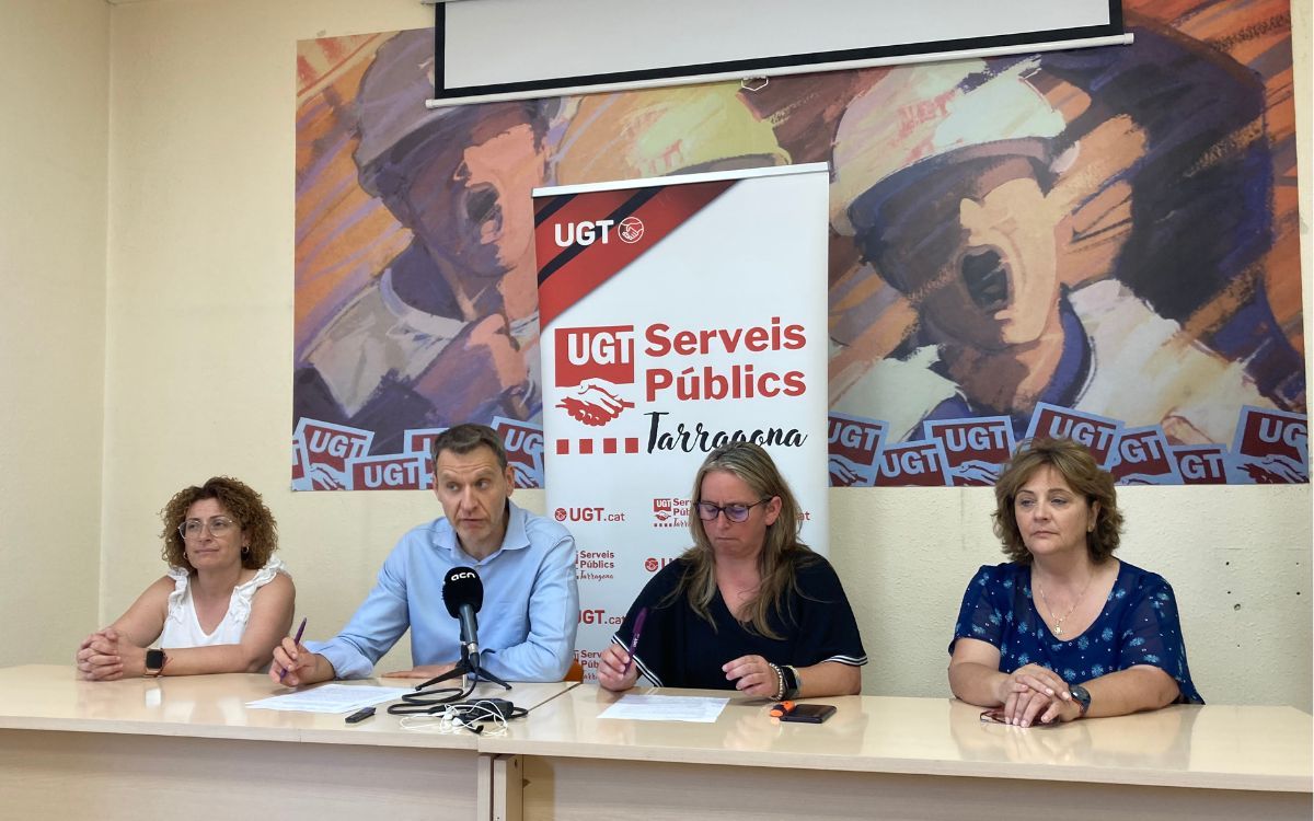 Imatge d'arxiu de representants del sindicat UGT-Serveis Públics