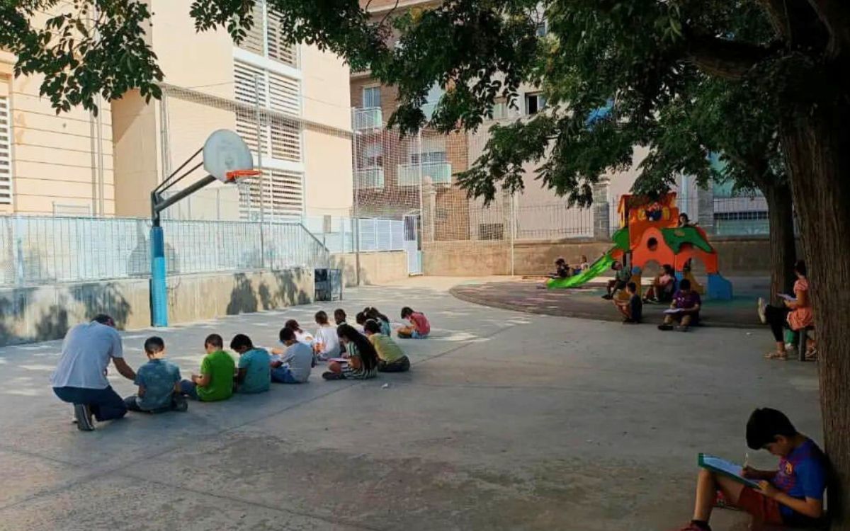 Imatge d'arxiu del pati de l'escola Pompeu Fabra de Reus