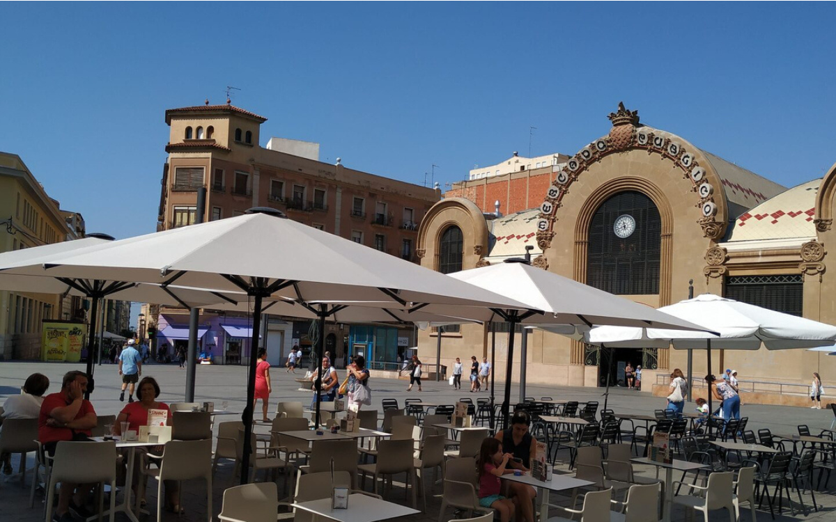 La nova ordenança de terrasses de Tarragona no satisfà els veïns de la zona centre.