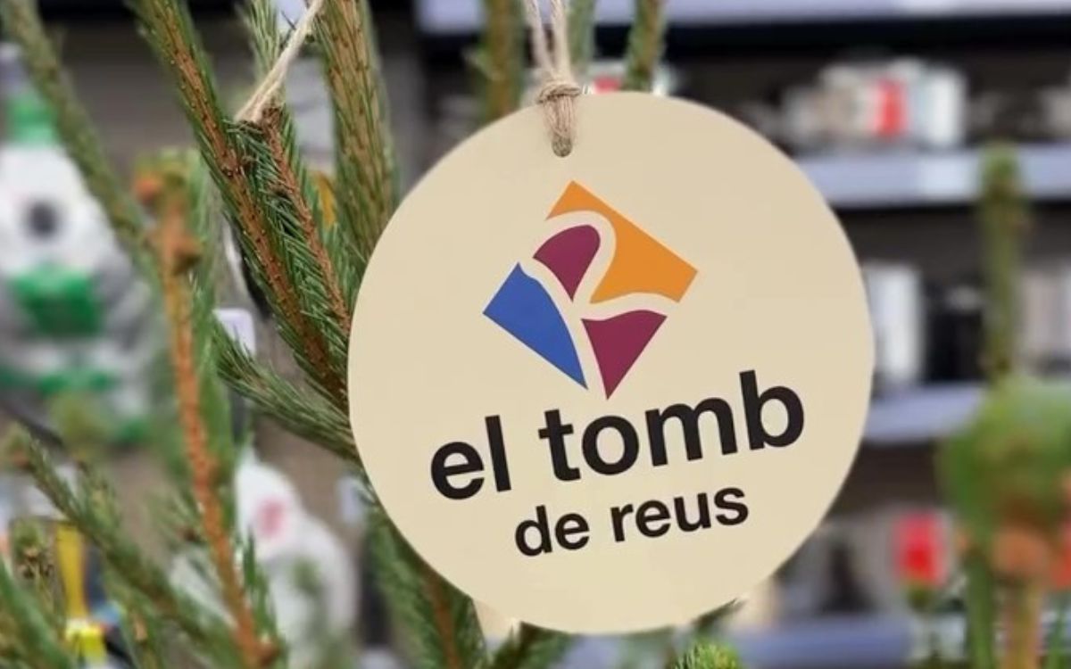 L'entitat comercial va impulsar una campanya promocional amb avets de Nadal, que després va replantar