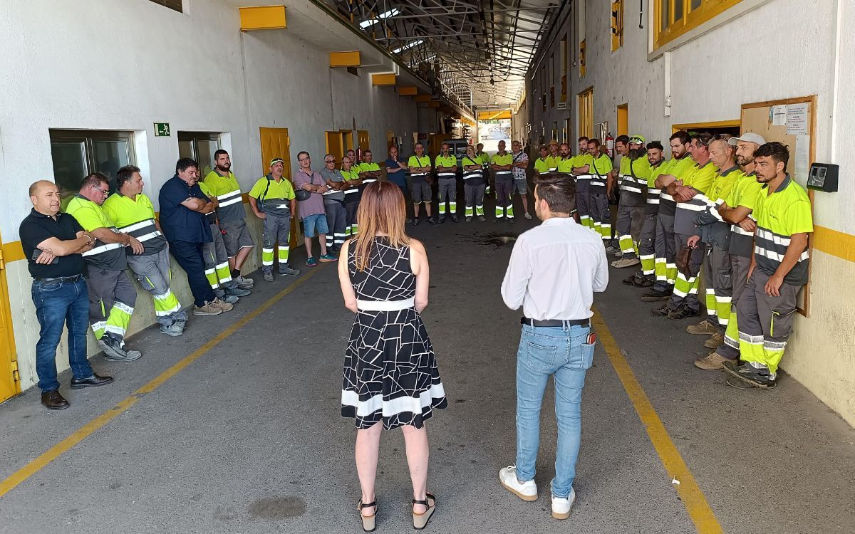 Guaita i Marcos han visitat les instal·lacions de les Brigades per anunciar els canvis de recursos humans i econòmics