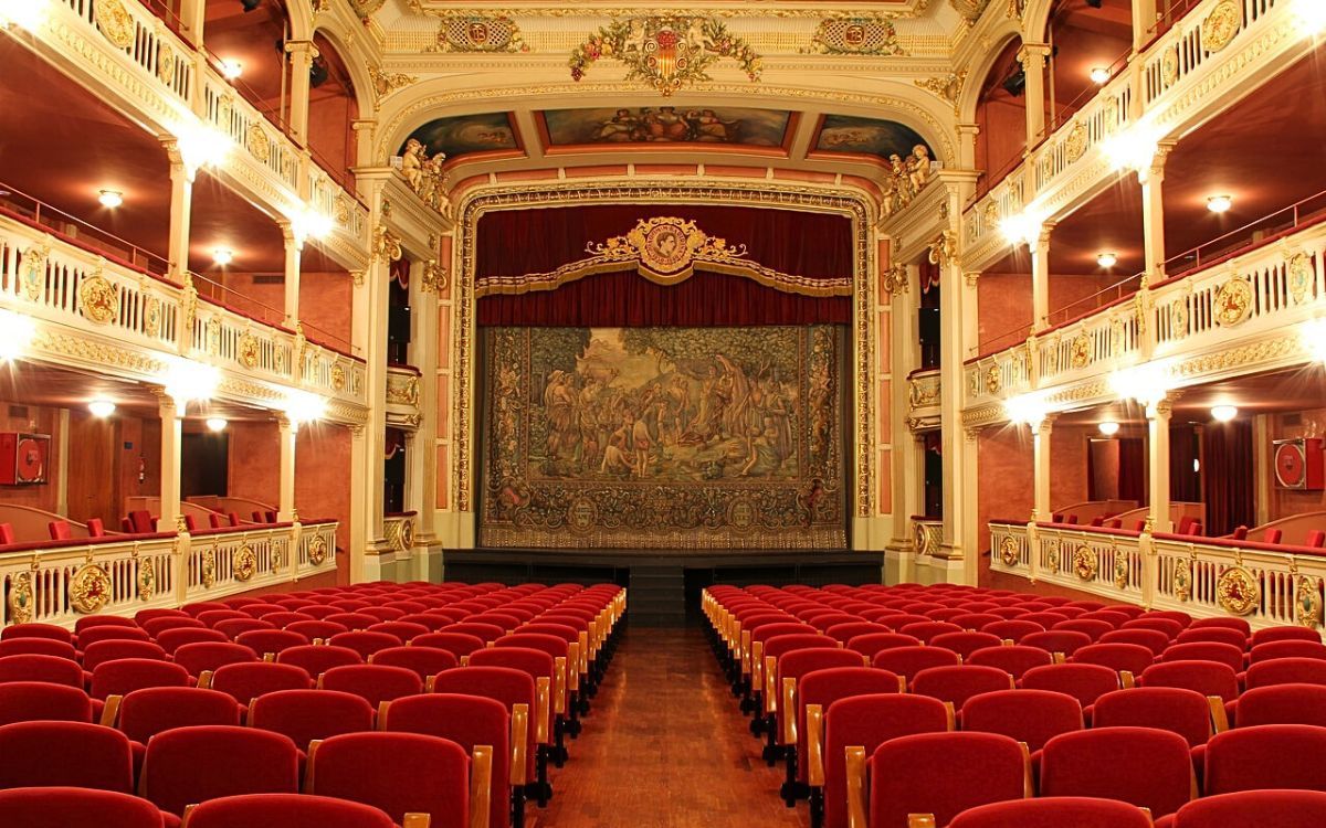 L'equipament escènic acollirà propostes variades de música, dansa i teatre