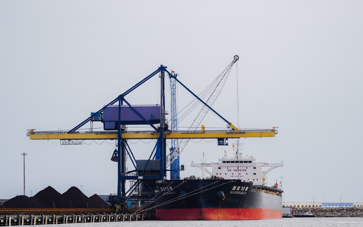 El vaixell MAGSENGER 10 ha descarregat 113.000 tones de mineral de ferro al Port de Tarragona.