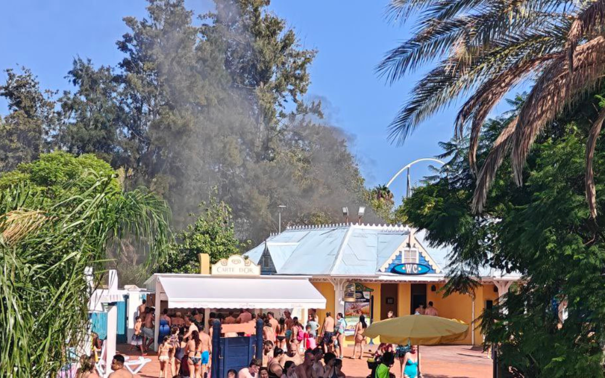 L'incendi va afectar un centre transformador de PortAventura Caribe Aquatic Park.