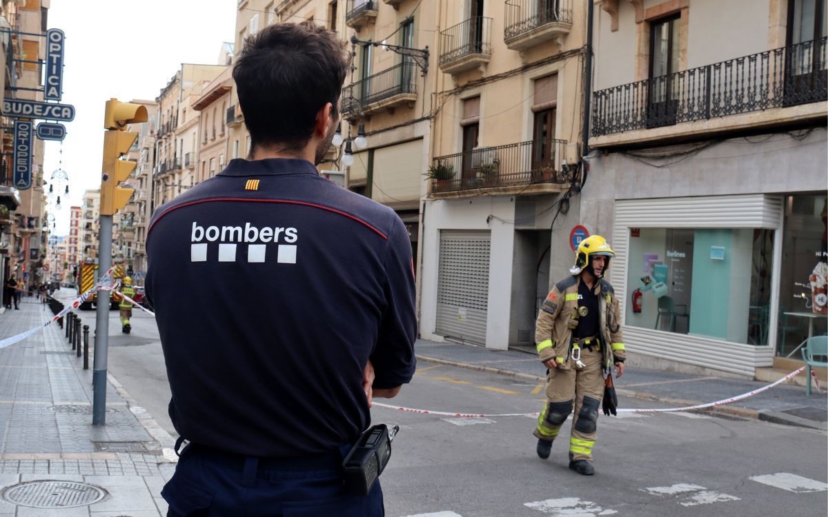 L'edifici del carrer Unió de Tarragona ha hagut de ser desallotjat per greus deficiències.