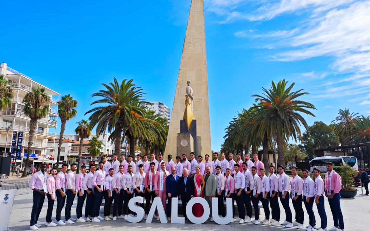 Foto de família de la presentació del certament Míster Espanya a Salou.