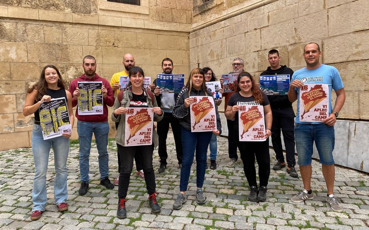 La presentació de l'esdeveniment es va fer al Fossar Vell de Reus