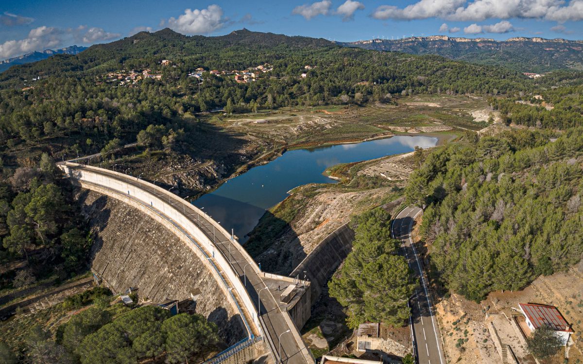 La vista de dron evidencia els efectes de la manca de precipitacions