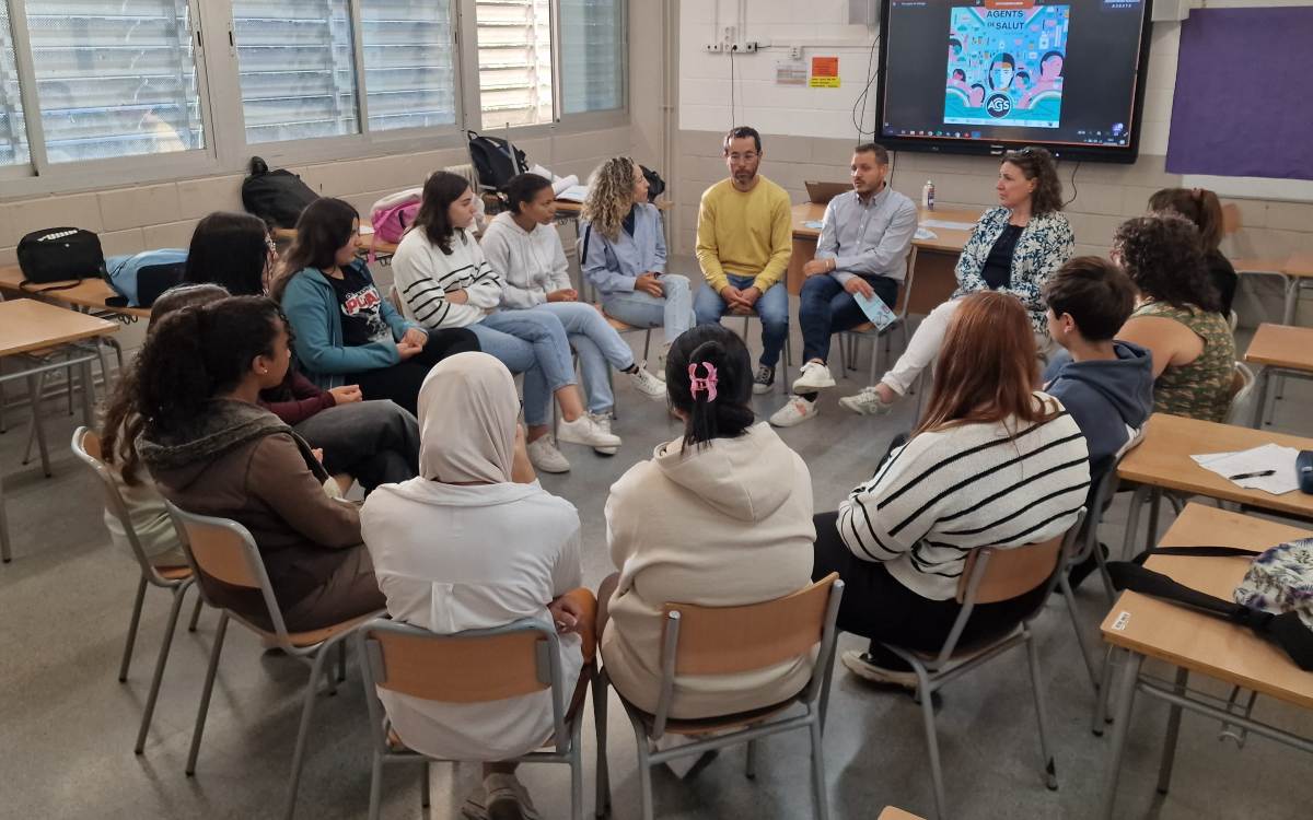 Imatge de la reunió amb els Agents de Salut