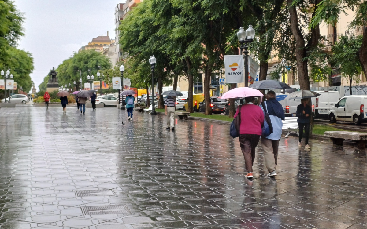 Protecció Civil demana màxima precaució per l'arribada de fortes pluges i onatge.