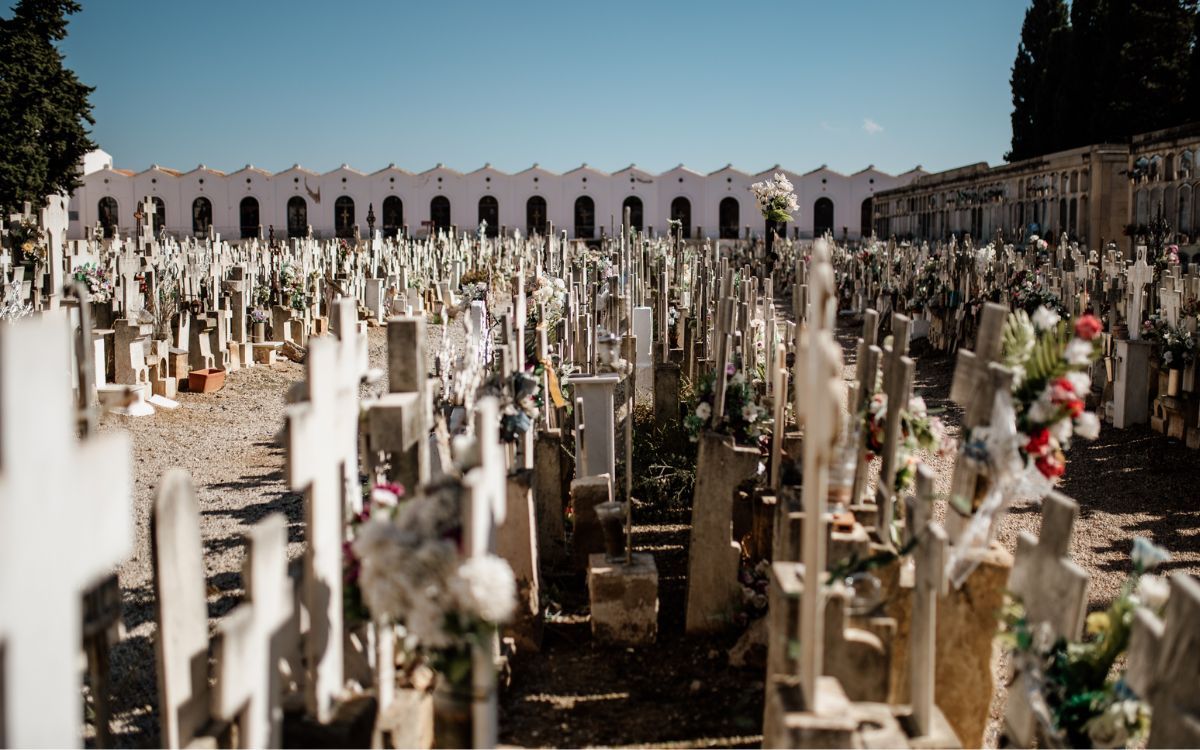 Les fosses històriques del Cementiri de Reus s'han conservat de forma excepcional