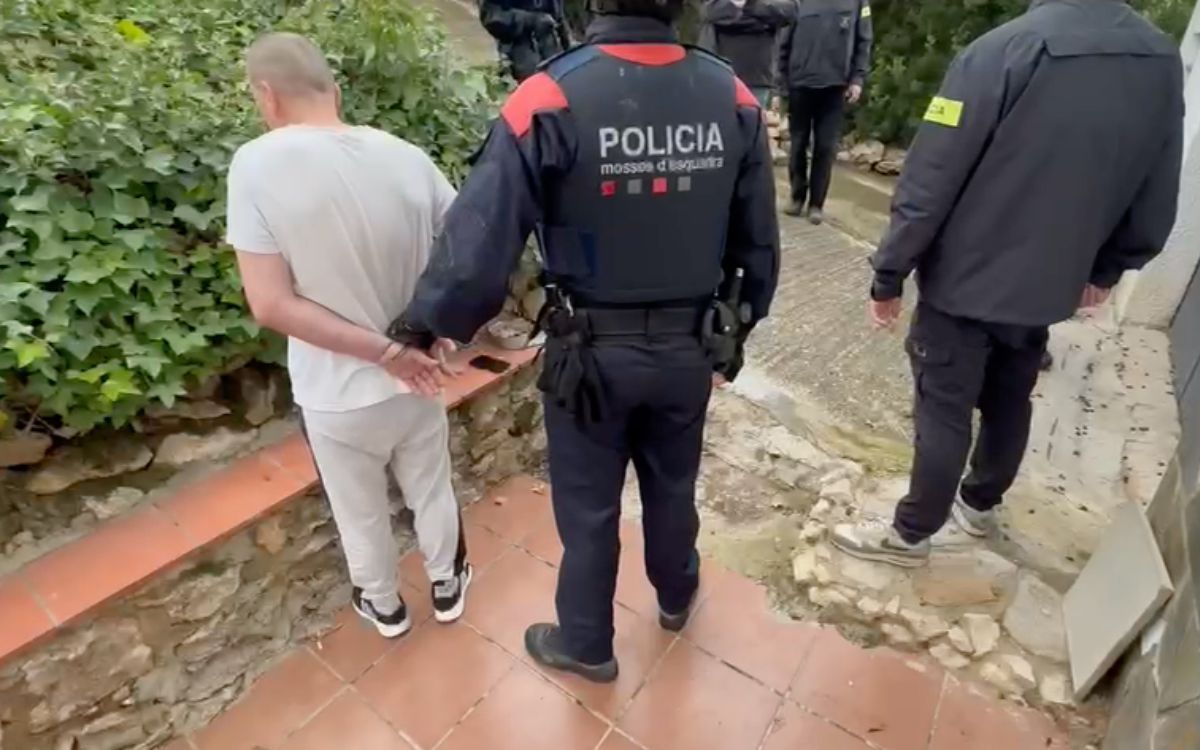 Els mossos van detenir una persona implicada per tràfic de drogues al Penedès.