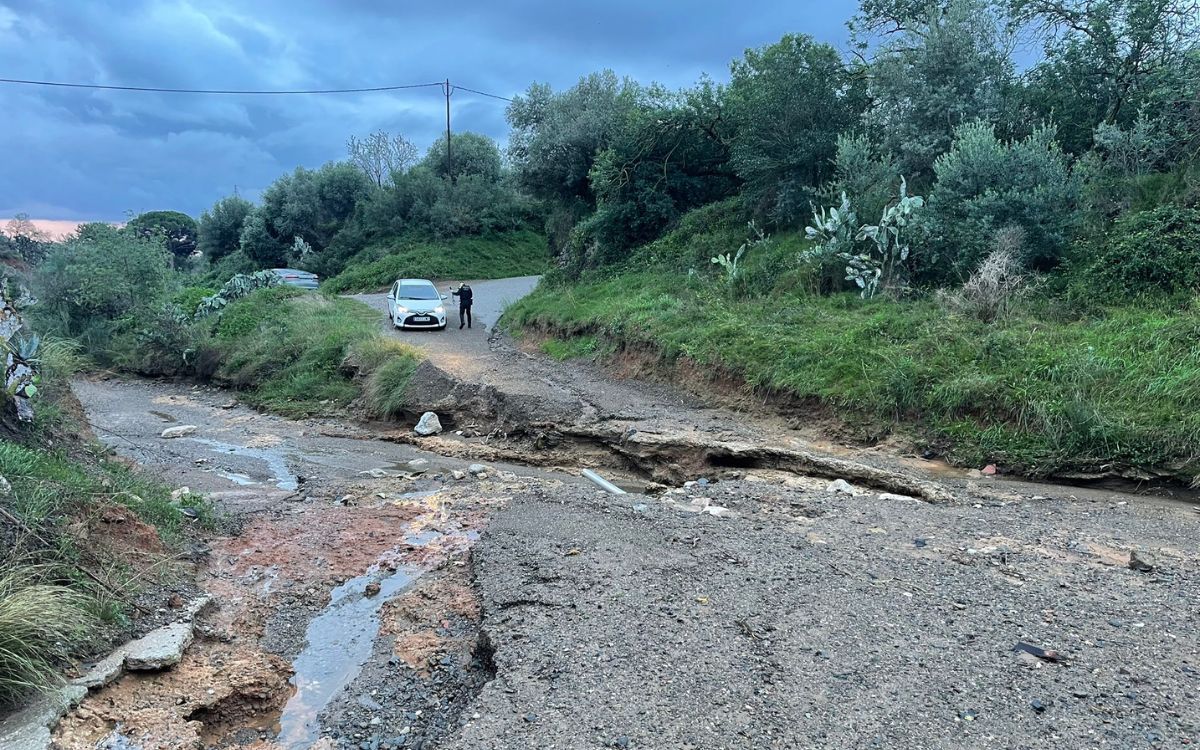 Imatge d'una de les incidències per la pluja a Reus.