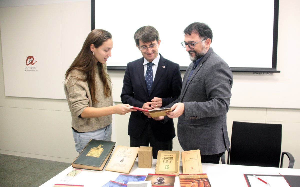 L'acord entre la família de Rovira i Virgili i la universitat permetrà conservar la seva obra.