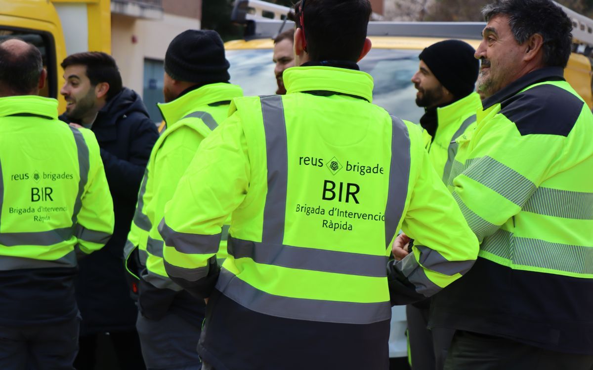 La Brigada d'Intervenció Ràpida de Reus vesteix un uniforme especial per poder ser identificat.