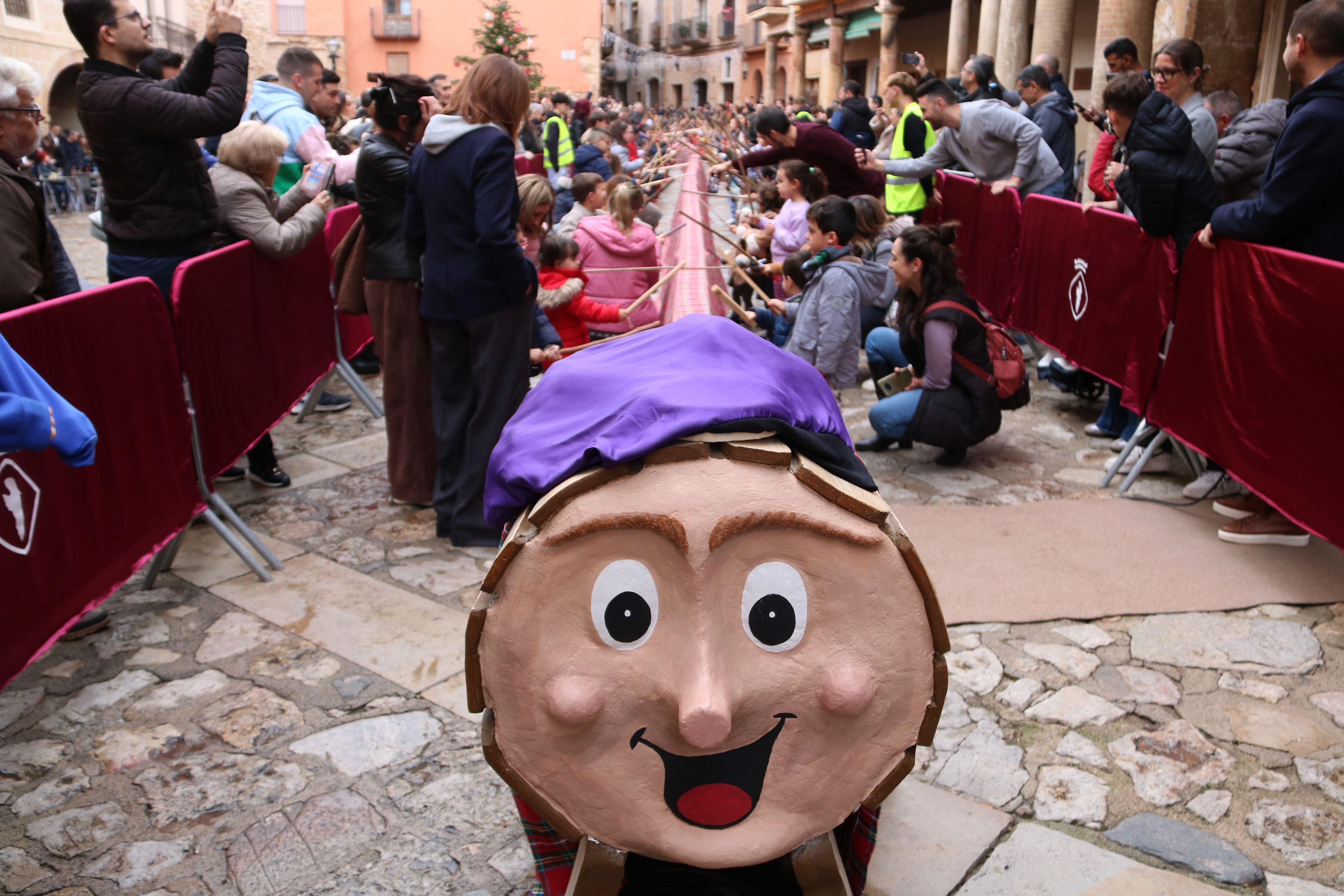 El tió "més llarg del món" a Alcover