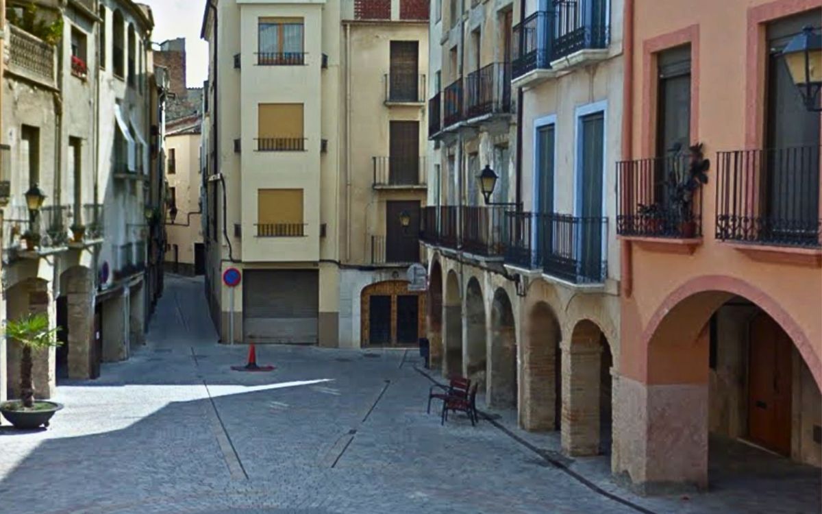 Imatge d'arxiu de la plaça Vella de la capital del Priorat