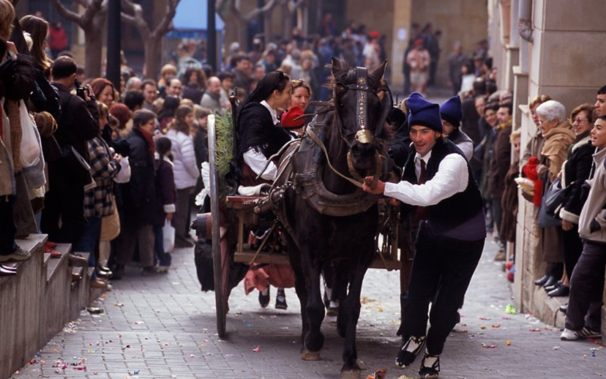 La Festa de l'Encamisada tornarà a omplirs els carrers de Falset durant el cap de setmana del 17 al 19 de gener.