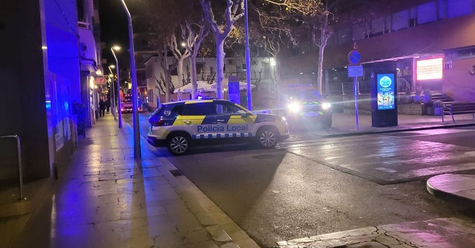 Presència policial a l'incendi del carrer Sant Pere