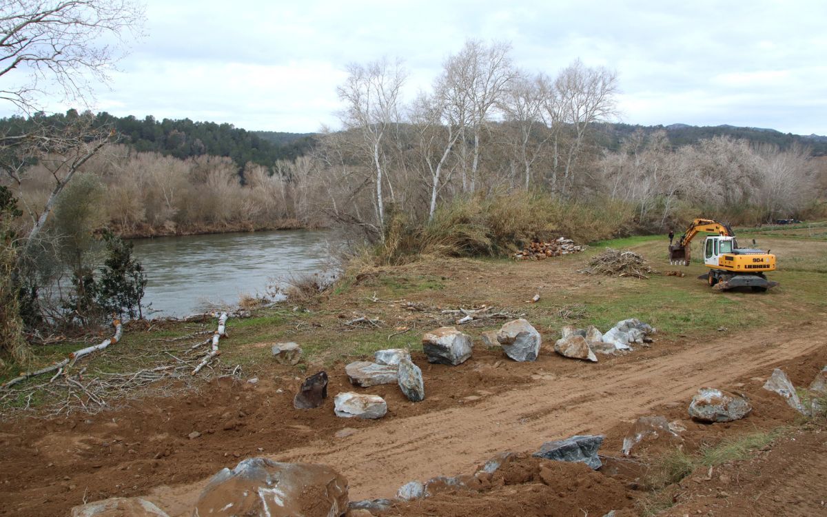 Ja han començat les obres per fer una canalització des del riu a l'alçada de Móra la Nova fins a l'embassament dels Guiamets.