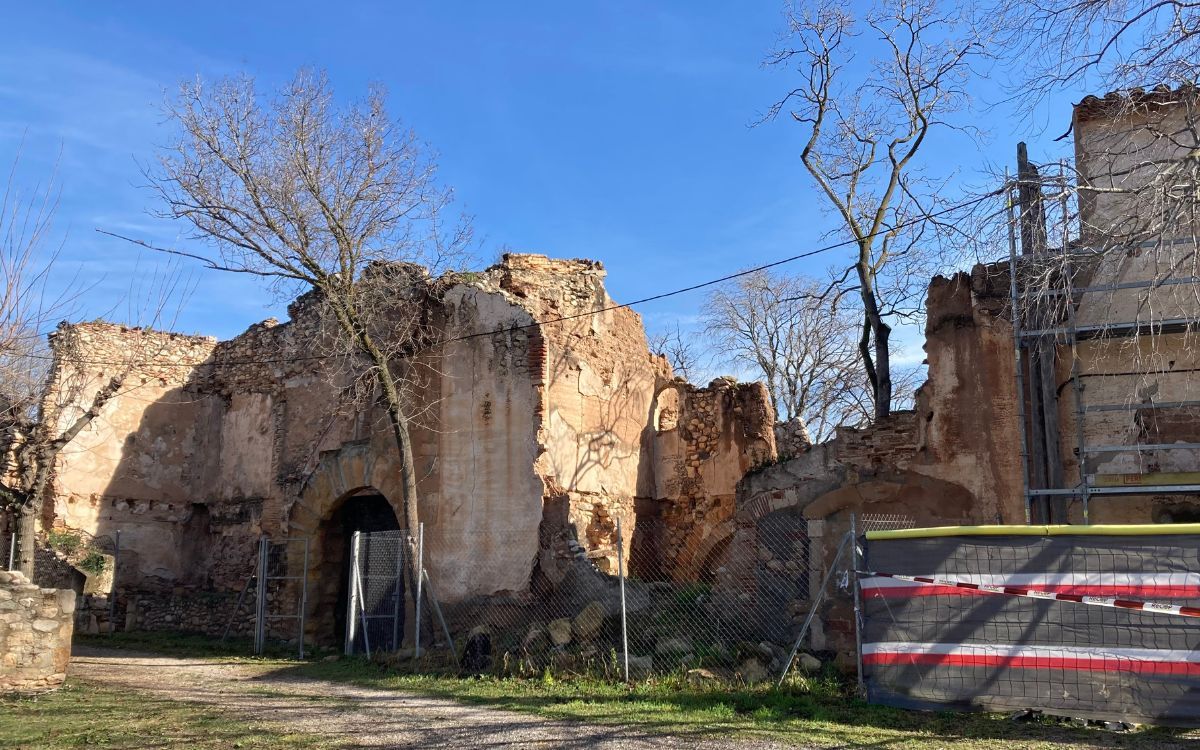 Pràcticament tot el conjunt arquitectònic es troba en ruïnes actualment