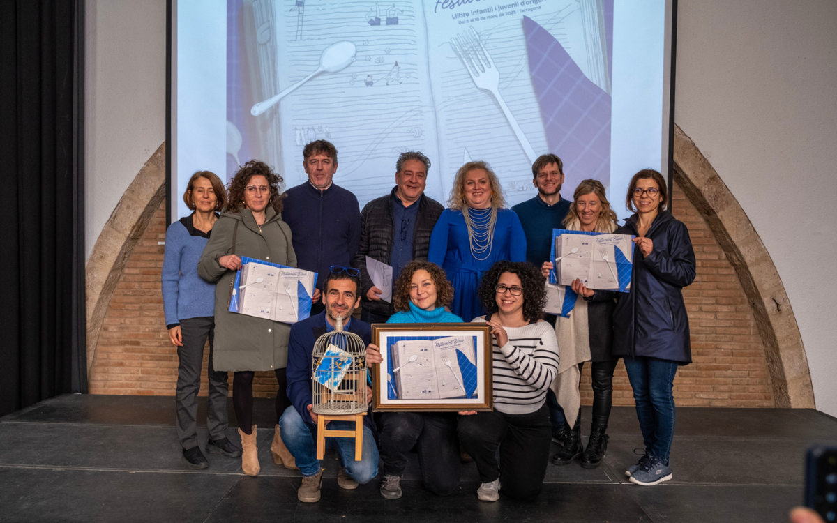 Foto de família de la presentació del Festivalet Blau de Tarragona.