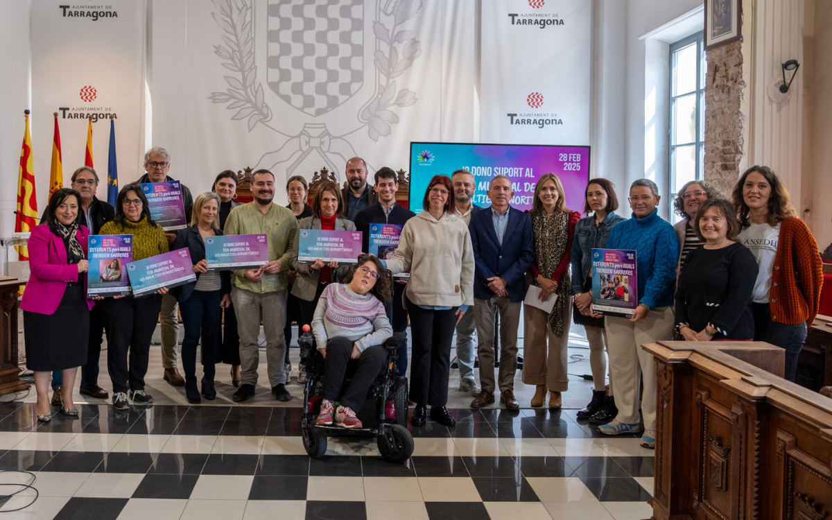 Durant l'acte, que s'ha fet al Palau Municipal de la plaça de la Font, s'ha llegit el manifest del Dia Internacional de les Malalties Minoritàries.