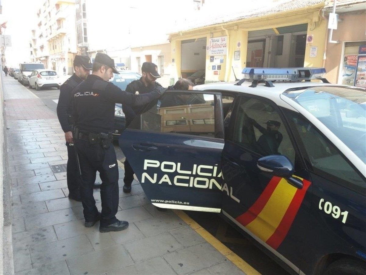 L'operatiu ha anat a càrrec de la policia espanyola, que ha detingut 40 persones en 23 províncies.