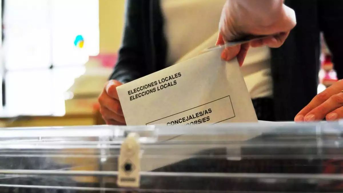 Amb la convocatòria electoral es dona el tret de sortida, oficialment, a la precampanya