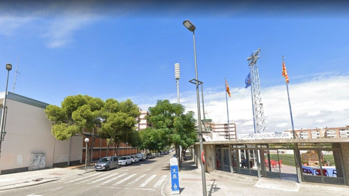 Imatge d'una sirena d'avís de risc químic al barri de Torreforta, a Tarragona.
